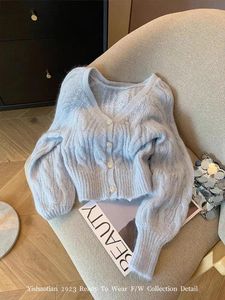 Kvinnors stickor Fashion Basic Cardigan V-ringad tröja Autumn Gyaru Lantern Sleeve Design Mohair Sticked Pullover Soft 90s Mori Girl Streetwear