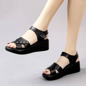 Dress Shoes Flat Rubber Outdoor Footwear Ladies No Heel Leather Sandals For Women Black Summer 2024 Open Toe Wedges H Comfort On Offer