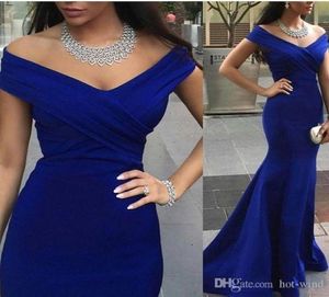 Royal Blue Evening Dresses Mermaid ärmar Rygglösa formella festmiddagsklänningar från axelkändisen Arabiska Dubai Wear Prom Gown3179719