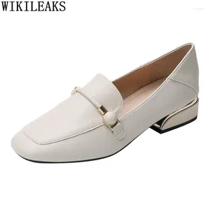 Sıradan Ayakkabı Çıplak Boyu Oxford Kadınlar için Deri Kaydır Low Heels Loafers Kare Toe Chaussures