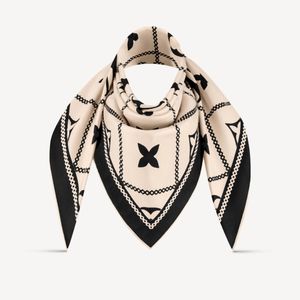 Top Twill Silk Scarf Designer Summer Beach Headscarf Classic White Found Black Letter Leather Series серия вышива