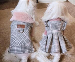 Luxury Winter Dog Woolen Clothes With Fur Collar Puppy Yorkshire Dogs Jacket Coat Clothing For Small Medium Pet Chihuahua T2001012148920