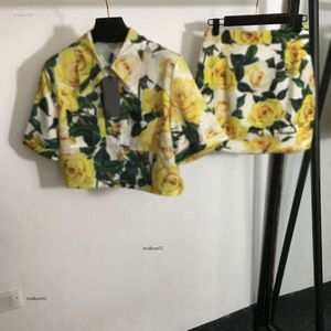 Salia feminina Designer Designer Camisa curta Terno feminino 2pcs Marca moda Rose Flower Printing Logo