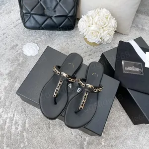 Canal de luxo em casa casual sandália paris marcas sandálias de verão de fundo macio de fundo versátil women slide borracha flip-flops size 35-40