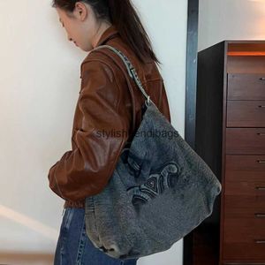 Bolsas de ombro de ombro de alta qualidade Bolsa casual 2023 Autumn New Trendy Vintage Washed Denim de grande capacidade Bag H240420