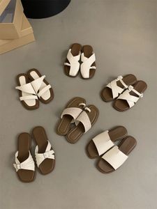 Muli Slide per le donne Vocation Sandals Flops Flops Scarpe da infermiera Outwear Outwear versatile Slifori per la spiaggia turistica 240415 240415