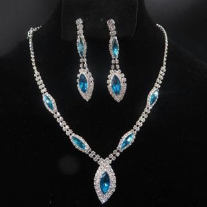 YT043 Fashion Alloy Naszyjnik 2 colours Rhinestone Naszyjnik Zestaw kolczyków kryształowych zestawów biżuterii dla narzeczonych biżuteria ślubna Wysoka jakość 5323939