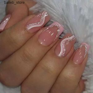 False Nails 24pcs短いピンクの偽の爪勾配バレエフレンチストリークデザインウェアラブルフェイクネイルフルカバープレス爪のヒントART Y240419 Y240419