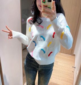 デザイナージャンパーTシャツセーター女性ニットセーター服ファッションプルオーバー女性ヘビーフルダイヤモンドレターショートピンクトップベースセータープルオーバー