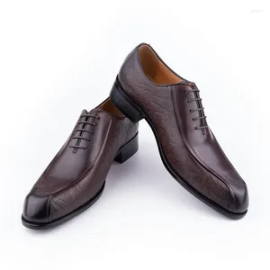 Klädskor formella män elegant stil bröllopsfest handgjorda anpassningar snörning äkta ko läder mäns sko