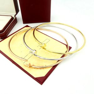 Gioielli di design della collana senior di moda Collane a forma di unghie grandi per donne e gialli in platino d'oro per donne e uomini