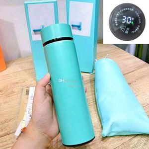 Garrafas de água de designer xícaras de café aço inoxidável Marca de moda Tumblers Waterbottles2022254m