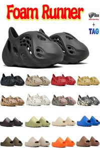 Foam Runner Mens Sandals Designer Slippers for Women Men Flats Flat Slipper Luxury Ladies Sandal Shoes Rubber Beach Slide Black Bo7345841