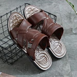 Summer Imitation Leather Sandals for Men Casual Wear Dad Slippers Mens Middleaged and Everly Beach Shoes 240417
