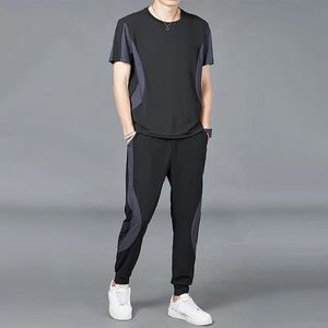 Verão masculino tsshirtpants de manga curta 2pcs teram um traje de fitness de seda de seda de roupas esportivas casuais de roupas esportivas.