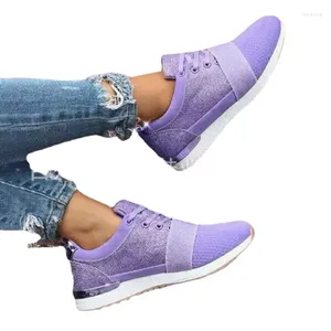 Lässige Schuhe Frauen Schnüre-up Soft Light Running Classic Mesh Frau Sneakers große Größe atmungsaktives Sport Sapatos de Mujer