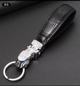 Plånböcker 2023 Crocodile Skin Nyckelkedja Crocodile Skin Small Claw Key Pendant