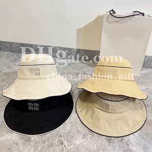 Designer Lettere Cappello Bucket Women Wide Brim Hats Beach Sun Protection Cappello per le vacanze estive Fishers Cappello