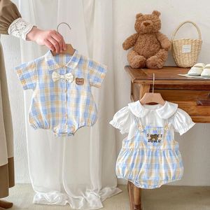 Kläderuppsättningar 22187 ins bror syster kläder 2024 Baby Boy's One Piece Clothe Summer Short-Sleeved Girl's Two Suit