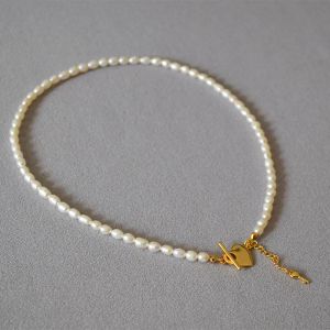 Fröpärl Beeded Halsband 4mm naturliga pärlor med guldhjärtstängning