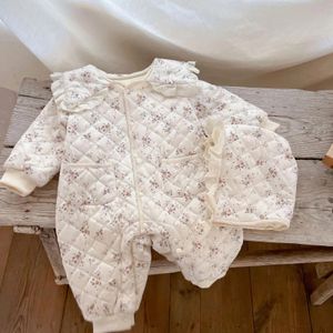2PSC冬生まれた幼児の女の女の子の花ロンパーハットラペルの肥厚ロンパースキッズオンピースファッション服240416
