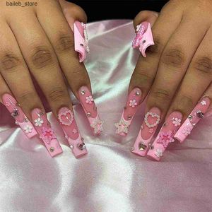 False Nails 24pcs Long Square Press on Nails Love Pattern Design artificiale Coffina falsa marrone indossabile Copertura completa FINUNA TAPPI FINICI Y240419 Y240419