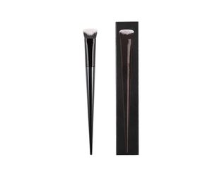 THE 3D Edge Concealer Makeup Brush 40 Black Unique Curves Shaping Contour Concealer Beauty Cosmetics Blender Tool3390764