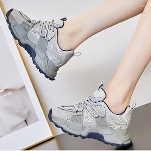 Lässige Schuhe Koznoy 8cm Air Mesh echte Lederstiefel Frühling Sommer Frauen Comfy Mode atmungsaktiv