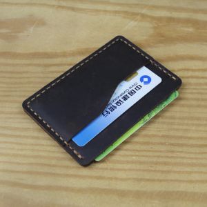 Uchwyty ręcznie robione szalony koni oryginalny skórzany mężczyźni posiadacz karty małe kobiety identyfikator karty Holder skórzana karta kredytowa obudowa wizytówka słupek karty wizytówki
