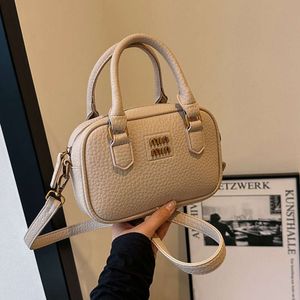 Waist Bags 2024 Texture Handheld Bowling Bag Spring/Summer Womens New Trendy Small Square Bag Versatile One Shoulder Crossbody Bag No logo