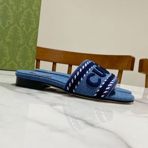 Дизайнерские скольжения женщины синий джинсовый скольжение сандалии вышитая плоская тапочка для дома шлепанцы для бассейна.