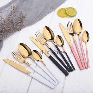 Sets Stahlgriffe Edelstahlgeschirr bunte Messergabel Löffel Steakmesser Dessert Kuchen Schaufel Früchte Gabeln Western Food Set Th0910 S