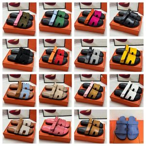 Slippers Shypre Sandal Designer Sliders Flip Flops Плоские сандалии для пляжного комфортной телячья кожа натуральная замшевая козья козьи и черные для женщин