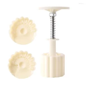 Baking Tools Plastic Mooncake Moulds Flower Shape Mung Bean Cake Molds