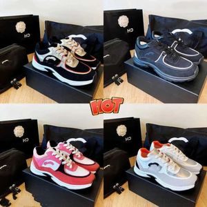 Kanal Ayakkabı Tasarımcı Kadınlar Sıradan Açık Koşu Ayakkabıları Yansıtıcı Spor Ayakkabıları Vintage Süet Deri ve Erkek Trainers Moda Derma