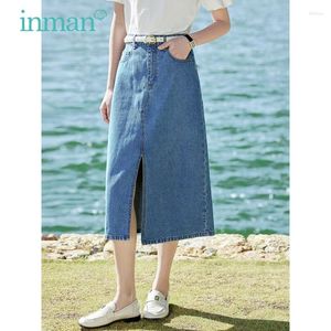 Skirts INMAN Women Denim Skirt 2024 Summer Back Elastic Waist A-shaped Split Hem Retro Commuting Casual All-match Mid-length