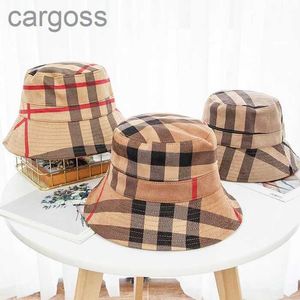 Cappello da 5 colori cappelli larghi cappelli brima in pelle scamosciata in pelle scamosciata Fashion Designer Grid Grid Women Men Coppia Nylon Autumn Fishman Fisherman Fisherman Cap Sun Travel Shade Dro Waqe