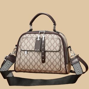 Factory Outlet Women Bolsa Handbag elegante impressão retro bolsa de concha dupla zíper de grande capacidade Bolsa de moda Bola de ombro de rebite 0126#