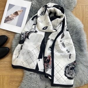 New Luxury designer Scarf high quality 100 silk scarf size 180x90cm giraffe scarf Fashion Classic women scarf designers