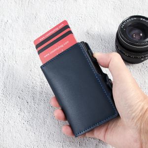 Wallets CASEKEY Men's Wallet Oil Wax Genuine Leather Mini Coin Purse Rfid Blocking Pop Up Male Credit Card Holder with Zipper Pocket
