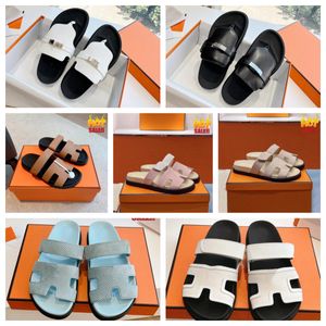 2024 Luxury tofflor Sandal Designer Sliders Flop Flops Flop Sandals For Beach Comfort Chypre Leather Natural Suede Goatskin in Brown Black Women Men Size 35-47