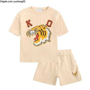 Stock Kids in Thirt Summer Baby Clothes Short Lettera Seleeve Stampato Kid Designer Tees Tops Boys Girls Thirts Abbigliamento Chidlren Sport Casual Sport Casual