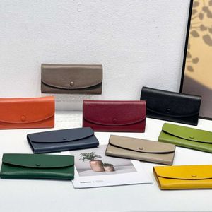 Camada de cabeça completa genuína Camada de caça-cau-carteira feminina bolsa de zíper à mão longa