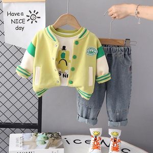 Kläderuppsättningar 2024 Spring Western Baby Boy Cloth-lyxdesigner Single Breasted Baseball Jersey T-shirts Pants 3st Kids Boys Outfit Set Set
