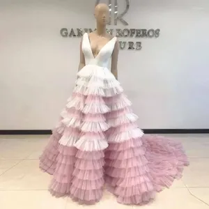 Party Dresses KSDN Luxury Pink And White Evening Dress Ball Gown Sleeveless V-Neck Spaghetti Tiered Pleat Fluffy Long Train Prom 2024