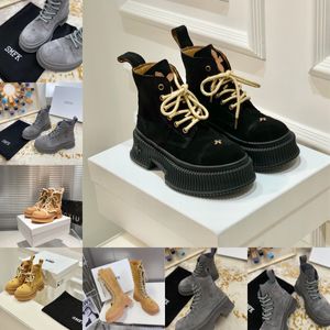Designer Boots Popularne modne kobiety krótkie botki kostki luksusowe podeszwy gęste obcasy rozmiar 35-40 Chunky Turne