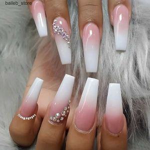 False Nails 24pcs Long Gradient False Nails Ballet rosa con strass di design francese glitter indossabili chiodi finte Premere su punte per unghie art y240419 Y240419