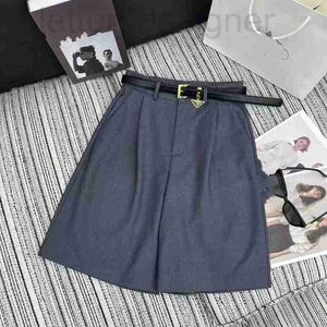 Women's Shorts designer 2024 Spring/Summer New Suit Casual Pants with Fashionable Metal Belt Inverted Triangle Versatile Shorts L8JG