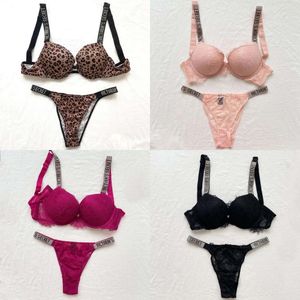 Set Bras Womens spets underkläder trosor brvalette sexiga kvinnor sömlösa bh set vs bokstäver rhinestones push up underkläder