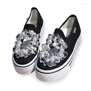 Scarpe casual Rhinestones Pearle perline per perline Sneaker Sneaker Black Canvas Slip su grustini grossi Creeps Spesso Personality Wedding